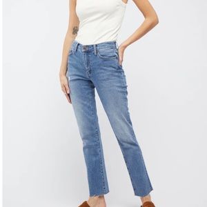 Oliver Logan Crosby relaxed taper jean